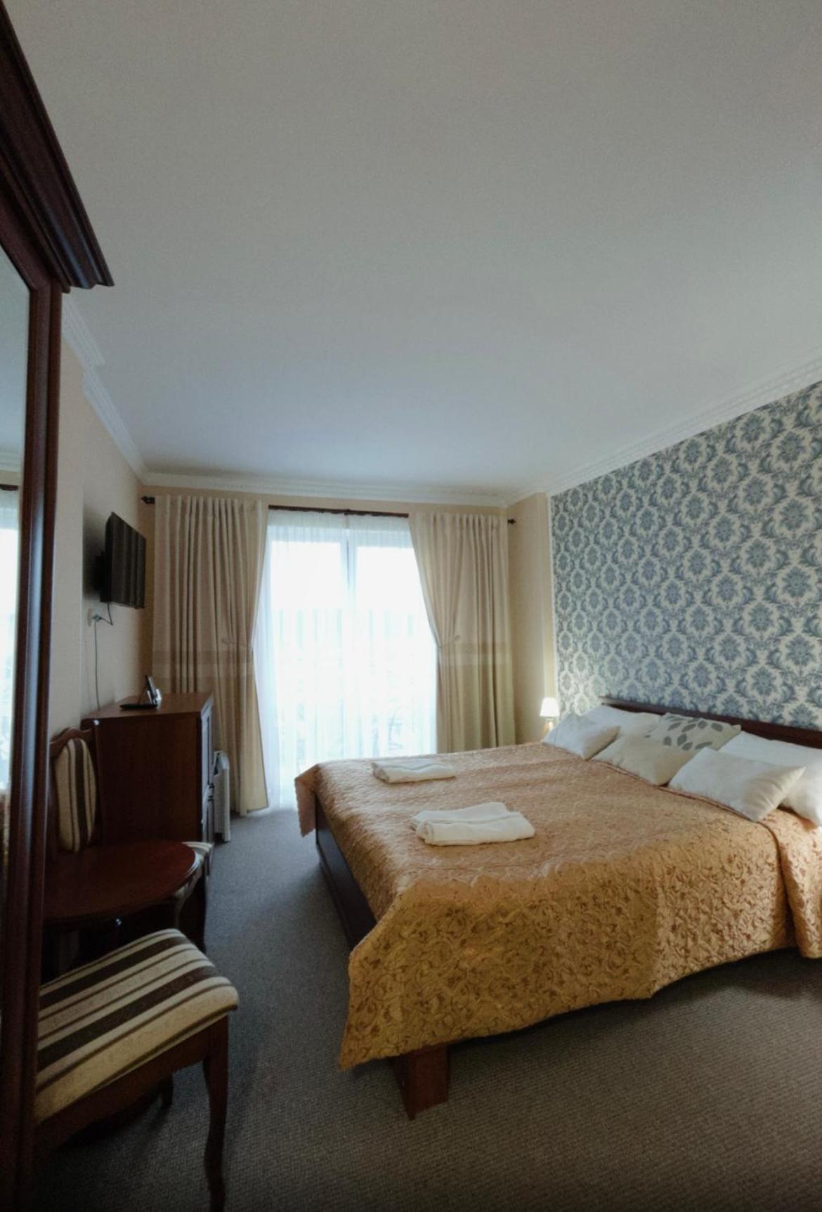 Hotel Three Korony Skhidnytsia Exterior foto